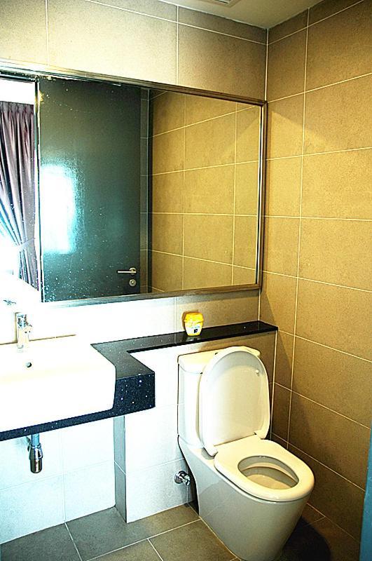 Tropicana Suite@Jalan Macalister George Town Exterior photo